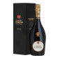 Juego de cajas Trentodoc Ferrari de la Reserva del Fundador de Giulio Ferrari Juego de cajas Trentodoc Ferrari de la Reserva del Fundador de Giulio Ferrari